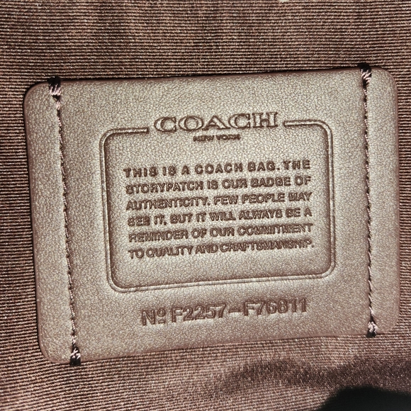 NWT Trekker Bag in Signature Canvas in Black & Oxblood - Picture 7 of 7